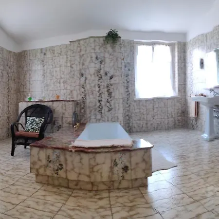 Regina Elena Vittoria Porcari