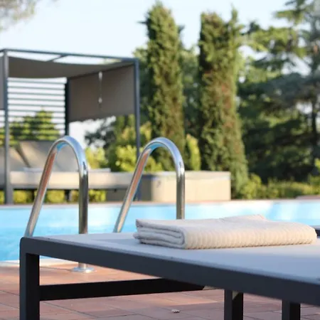 Regina Elena Vittoria * Porcari