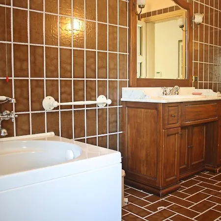 Regina Elena Vittoria Villa