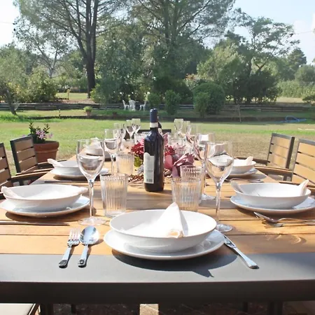 Regina Elena Vittoria Porcari