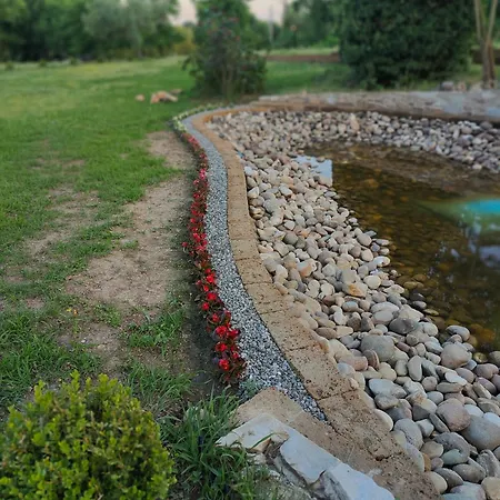 Regina Elena Vittoria Villa *