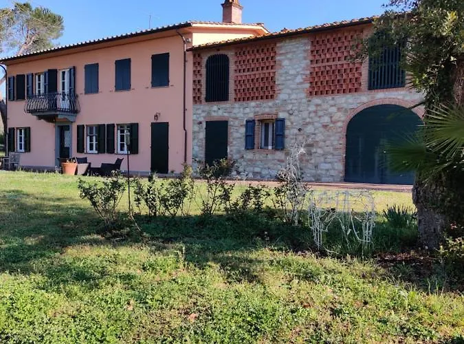Villa Regina Elena Vittoria *