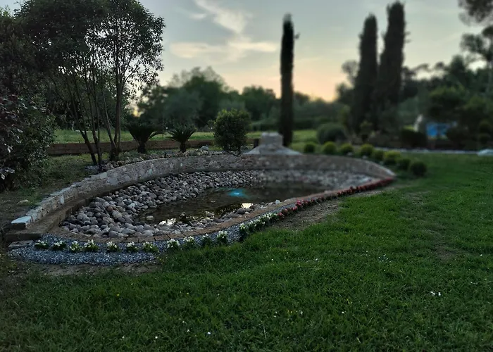 Villa Regina Elena Vittoria *