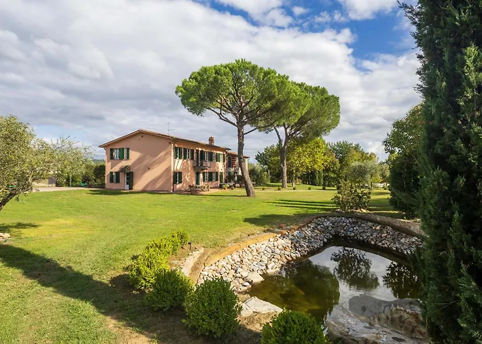 Villa Regina Elena Vittoria *